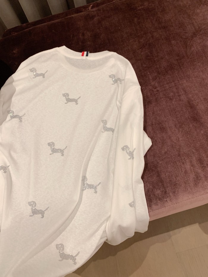 【即発】★ 2026 トム·ブラウン 新作 長袖Tシャツ コピー