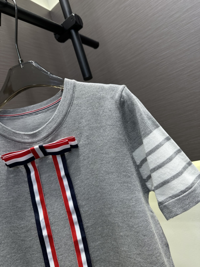 絶対欲しい！2026 トム·ブラウン 新作 半袖Tシャツ コピー 5色