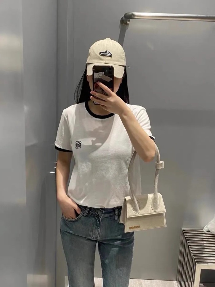 入手困難品！2026 ロエベ 新作 半袖Tシャツ スーパーコピー 2色