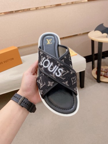人気急上昇 2026 ルイヴィトン 新作 サンダル-スリッパ 偽物