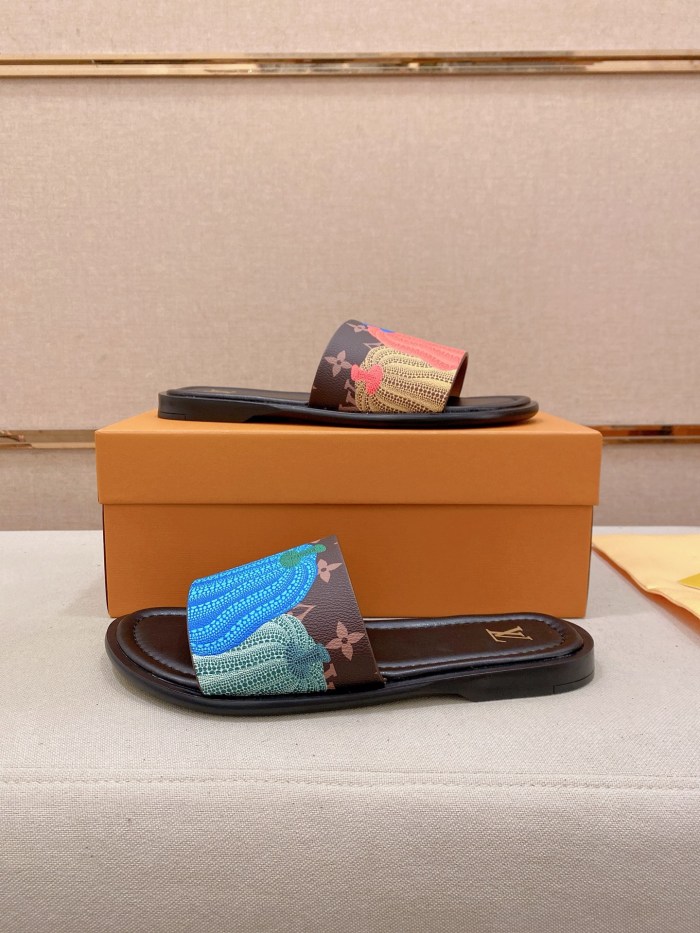 使い勝手良し 2026 ルイヴィトン 新作 サンダル-スリッパ 偽物