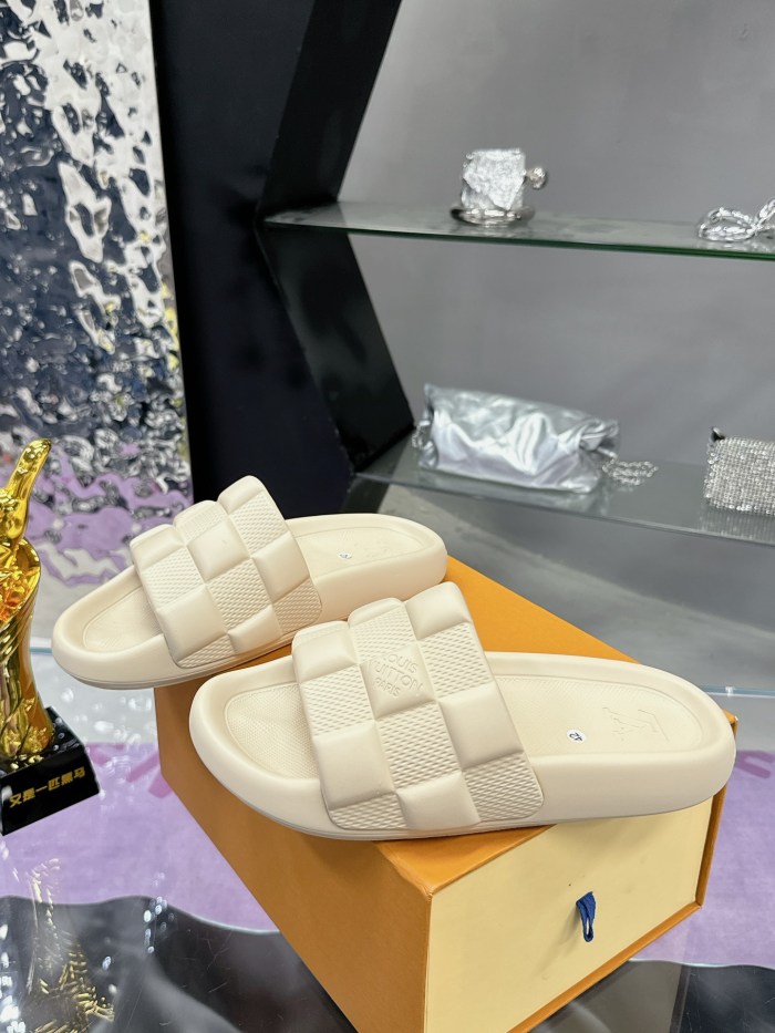 完売前に！2026 ルイヴィトン 新作 男女兼用 サンダル-スリッパ スーパーコピー