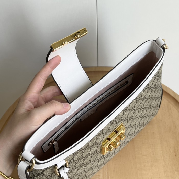 使い勝手良し グッチ レディース ショルダーバッグ 偽物 795113