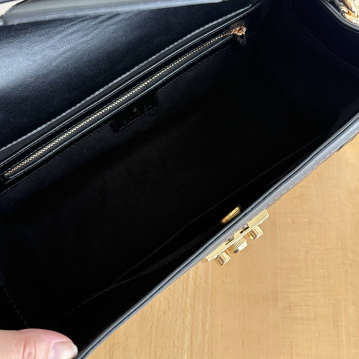 目を惹くカラー グッチ レディース ハンドバック スーパーコピー 838991