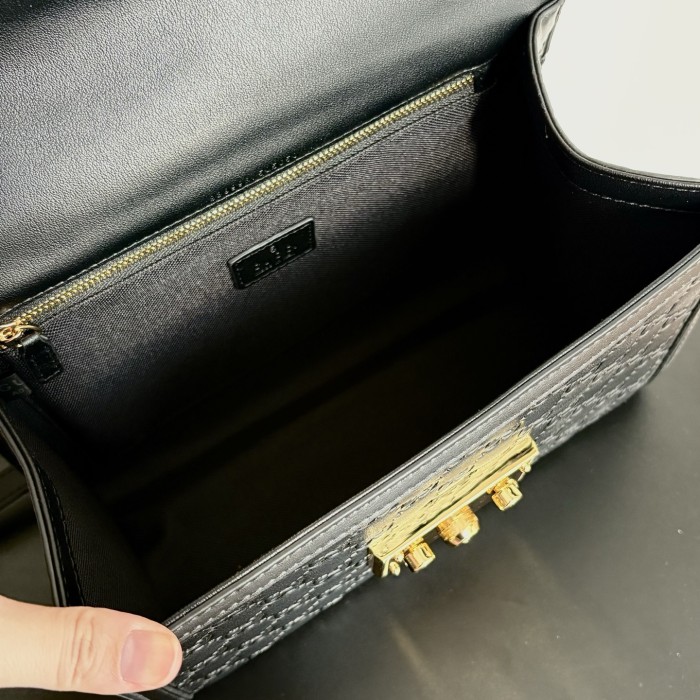 新色登場☆ グッチ レディース ハンドバック スーパーコピー 838998