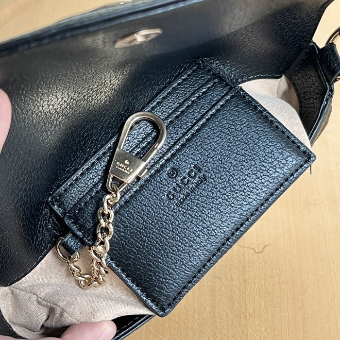 注目度抜群！グッチ レディース ショルダーバッグ コピー 757309
