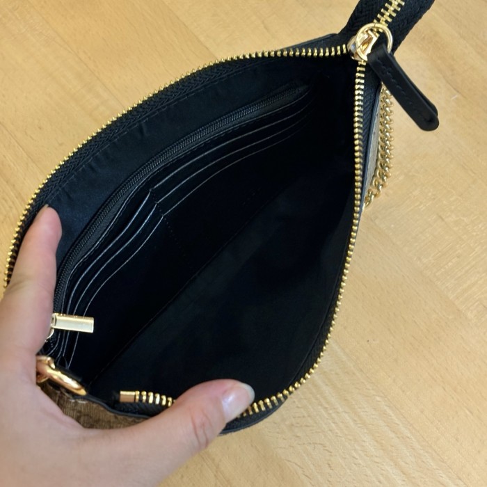 ☆超人気☆ グッチ レディース ショルダーバッグ コピー 779791