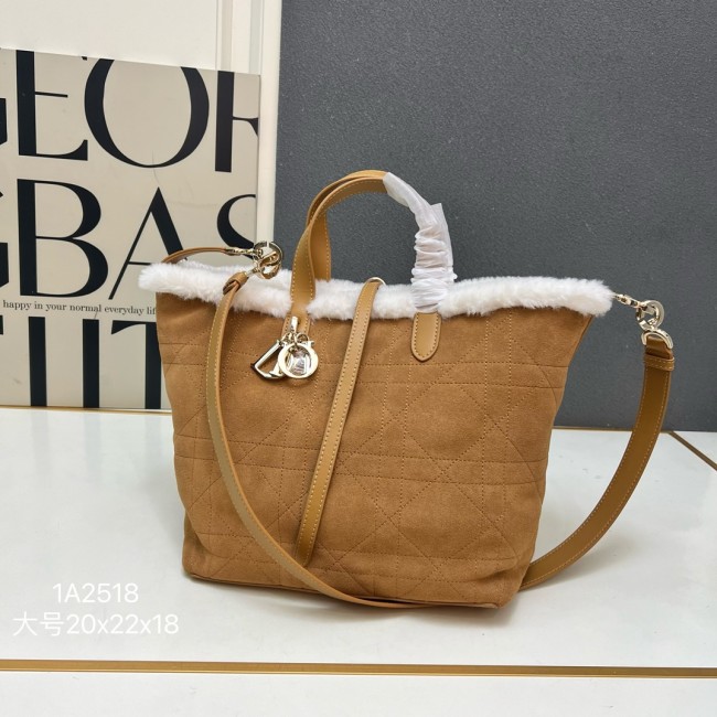 完売必至 ★ ディオール レディース トートバッグ 偽物 1A2518