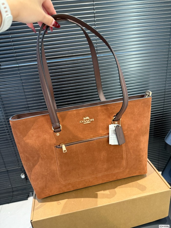 ☆超人気☆ コーチ レディース トートバッグ スーパーコピー 656