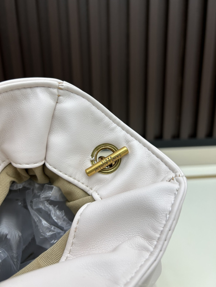 すぐ届く サンローラン レディース ショルダーバッグ 偽物 7016