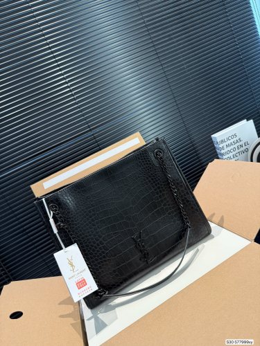 人気急上昇 サンローラン レディース トートバッグ コピー 577999