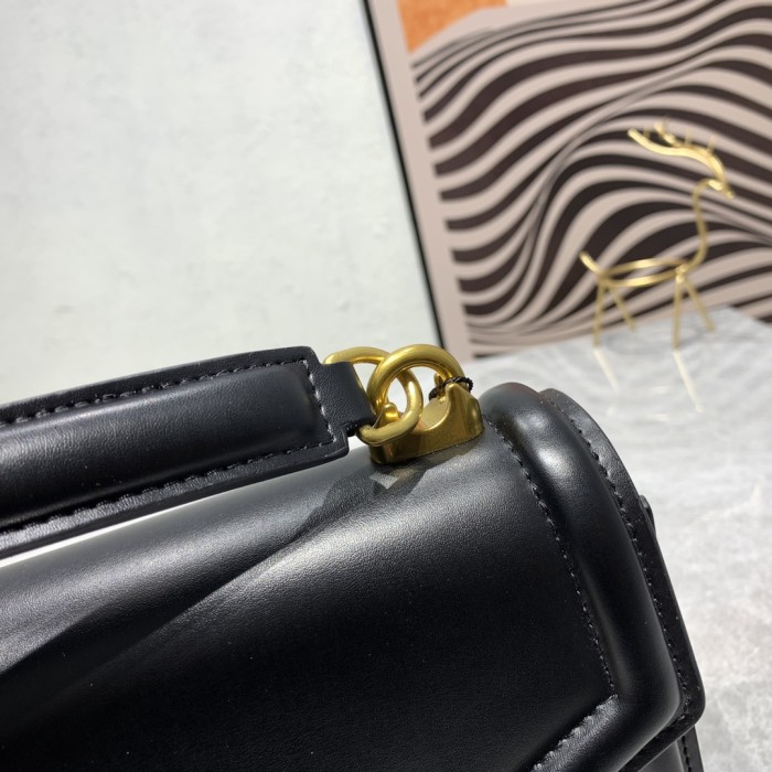 超希少！ドルチェ&ガッバーナ レディース ハンドバッグ 偽物