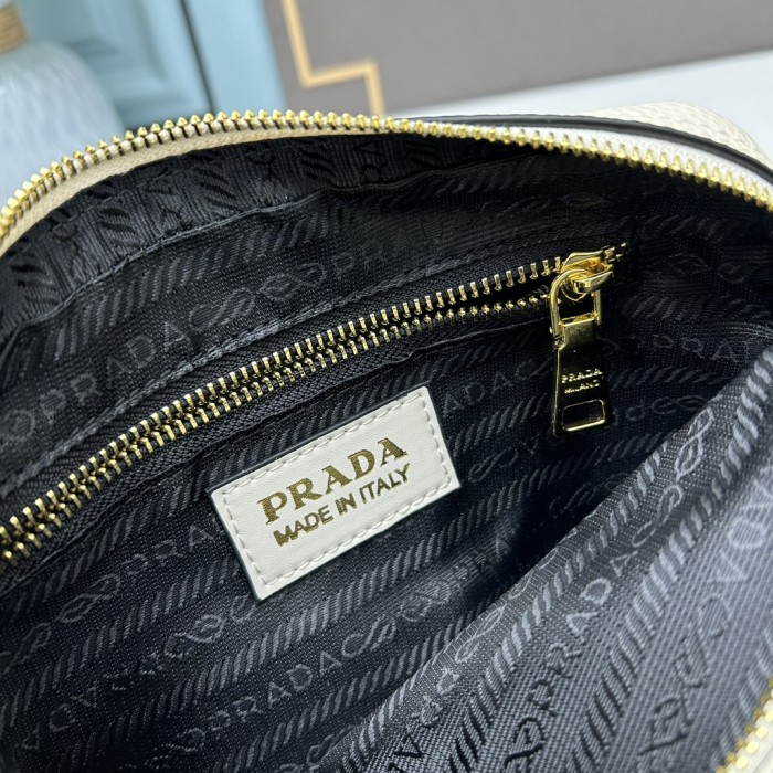 日本未入荷 プラダ レディース ショルダーバッグ コピー 66202