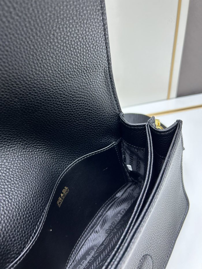 超希少！プラダ レディース ショルダーバッグ スーパーコピー 1BA106