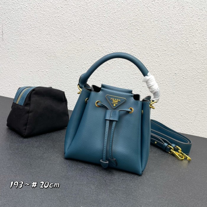 日本未入荷 プラダ レディース バケツバッグ スーパーコピー 1BH193