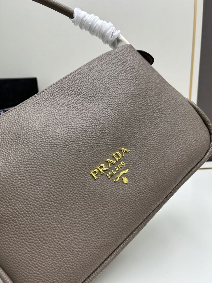 すぐ届く プラダ レディース ハンドバック コピー 1BA109