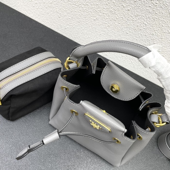 高品質♪♪♪ プラダ レディース バケツバッグ スーパーコピー 1BH193