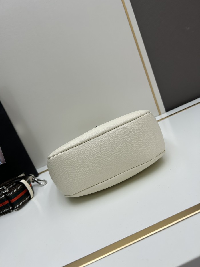 希少♪限定 プラダ レディース ハンドバック スーパーコピー 1BA108