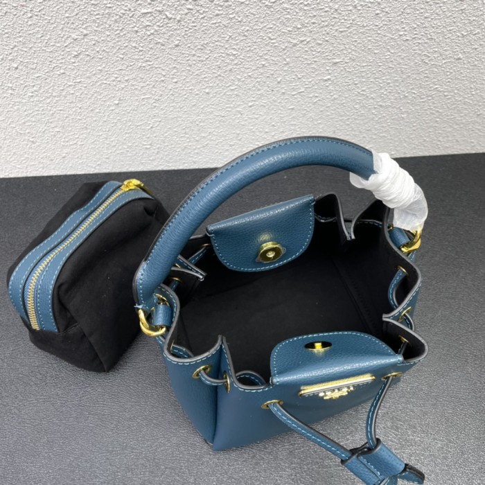 日本未入荷 プラダ レディース バケツバッグ スーパーコピー 1BH193