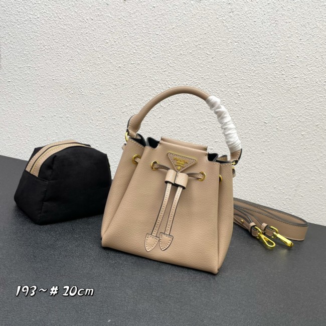《人気★》プラダ レディース バケツバッグ 偽物 1BH193
