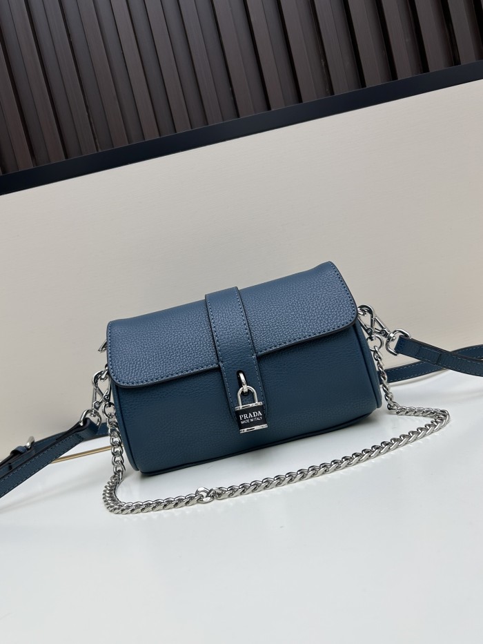 日本未入荷 プラダ レディース ハンドバック 偽物 3538