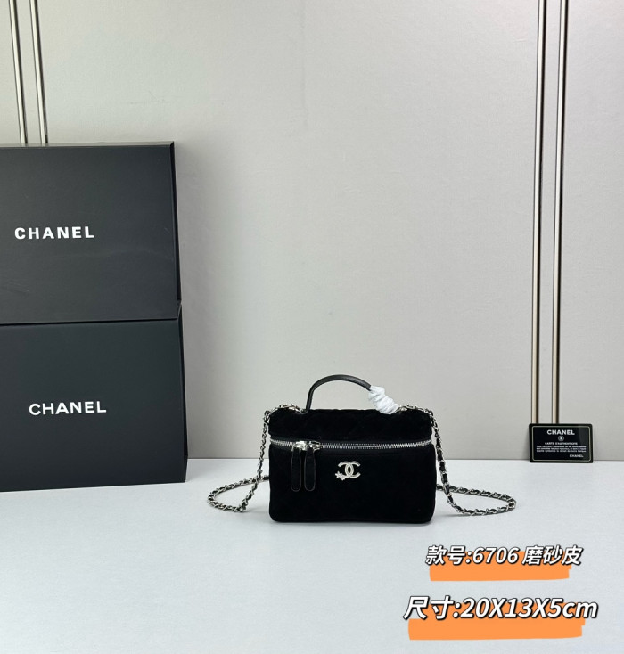 絶対欲しい！シャネル レディース ショルダーバッグ 偽物 6706