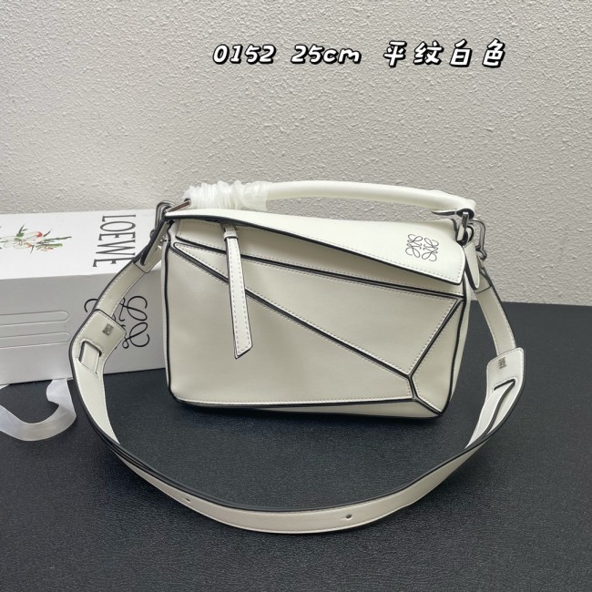 ☆超人気☆ ロエベ レディース ショルダーバッグ 偽物 0152