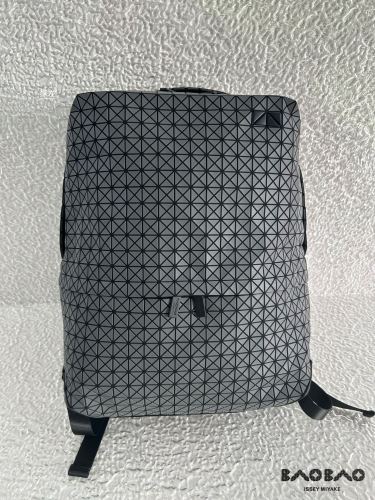 お洒落 イッセイミヤケ レディース バックパック 偽物