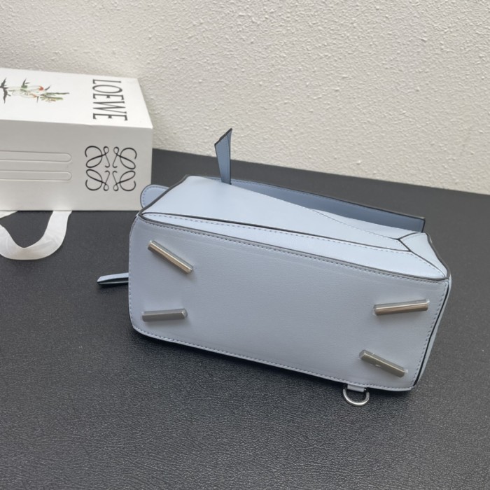 入手困難品！ロエベ レディース ショルダーバッグ 偽物 0152
