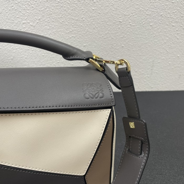 お洒落 ロエベ レディース ショルダーバッグ 偽物 0153