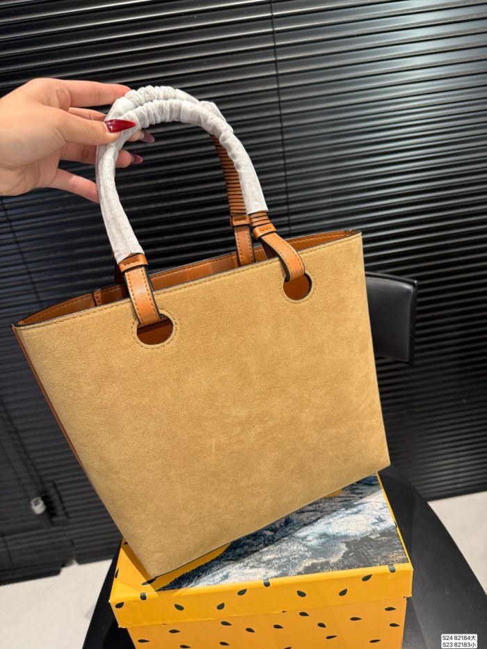 激安価格！ロエベ レディース トートバッグ 偽物 82184