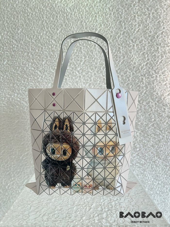 希少♪限定 イッセイミヤケ レディース トートバッグ スーパーコピー