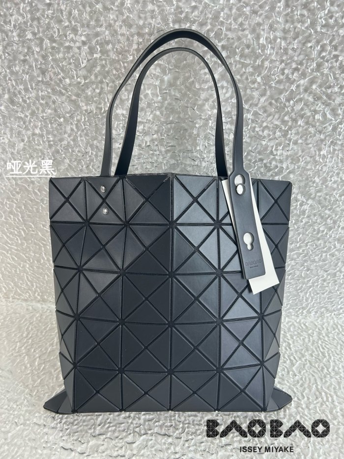 使い勝手良 イッセイミヤケ レディース トートバッグ コピー