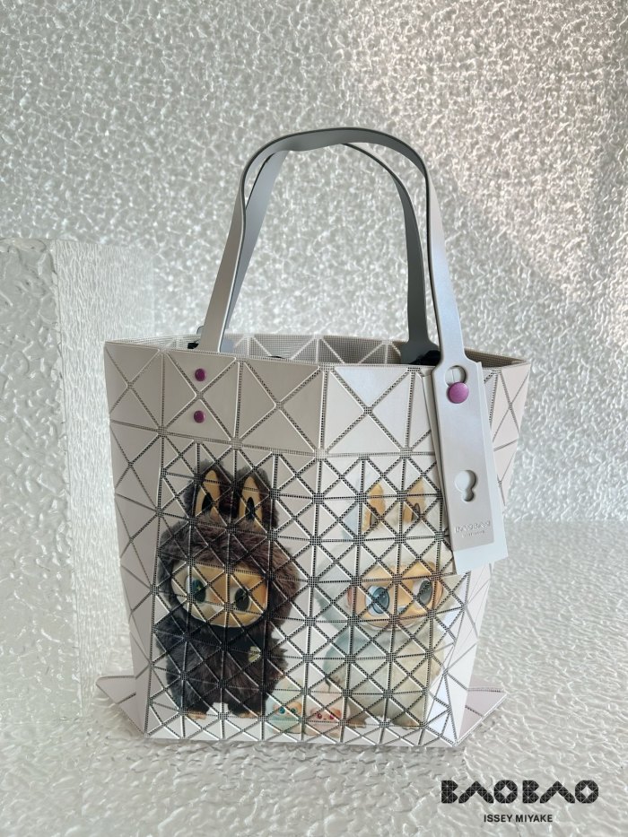 希少♪限定 イッセイミヤケ レディース トートバッグ スーパーコピー