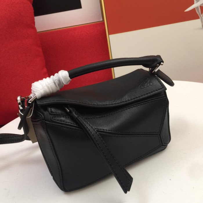 【限定カラー】ロエベ レディース ショルダーバッグ スーパーコピー 0150