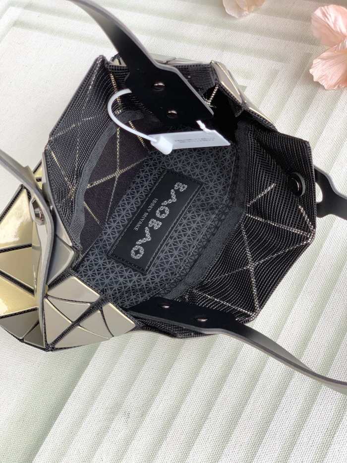 【限定カラー】イッセイミヤケ レディース トートバッグ コピー