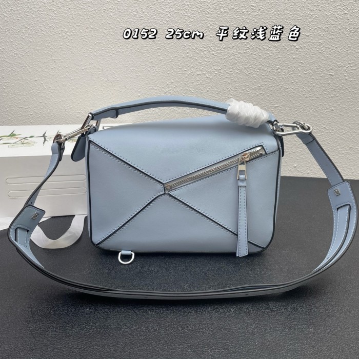入手困難品！ロエベ レディース ショルダーバッグ 偽物 0152