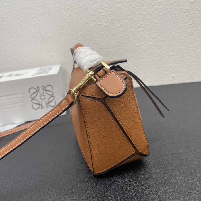 絶対欲しい！ロエベ レディース ショルダーバッグ 偽物 0150