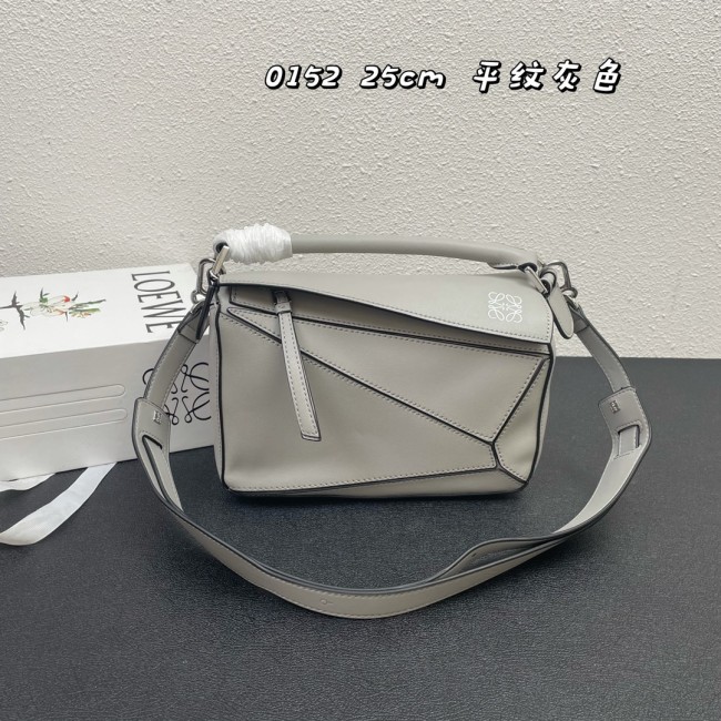 絶対欲しい！ロエベ レディース ショルダーバッグ スーパーコピー 0152