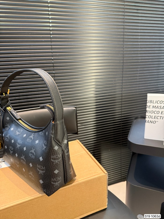 使い勝手良 エムシーエム レディース ハンドバック スーパーコピー 1063