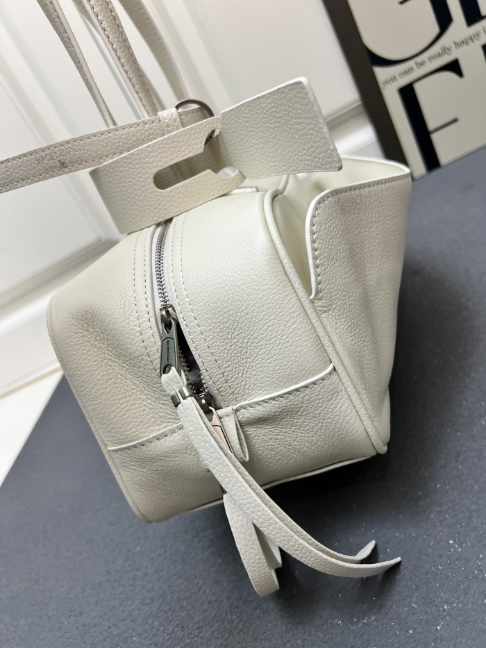 日本未入荷 バレンシアガ レディース ハンドバッグ スーパーコピー 9137
