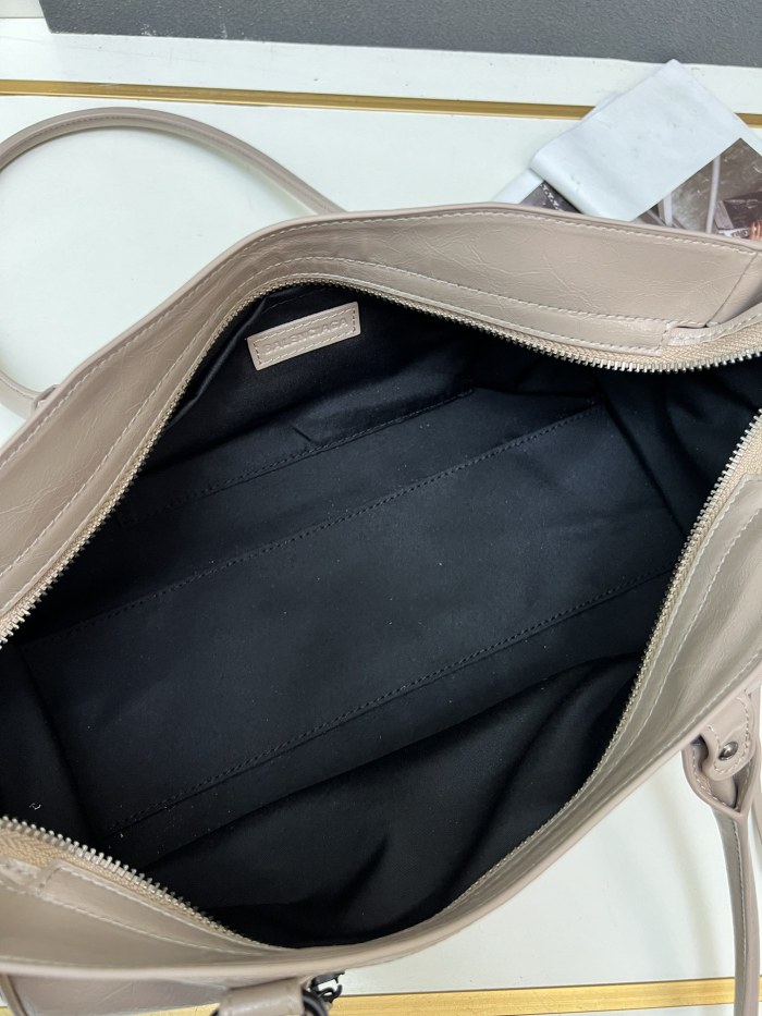 完売必至 バレンシアガ レディース ハンドバッグ スーパーコピー 1W5041