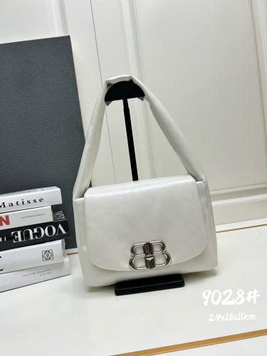 目を惹くカラー バレンシアガ レディース ハンドバッグ 偽物 9028