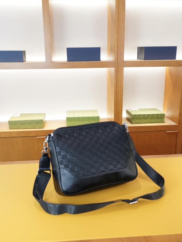 肌触り最高な ルイヴィトン ショルダーバッグ スーパーコピー