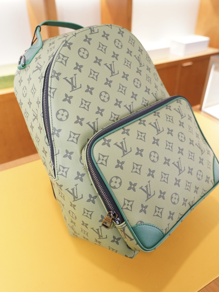 新色登場☆ ルイヴィトン バックパック スーパーコピー