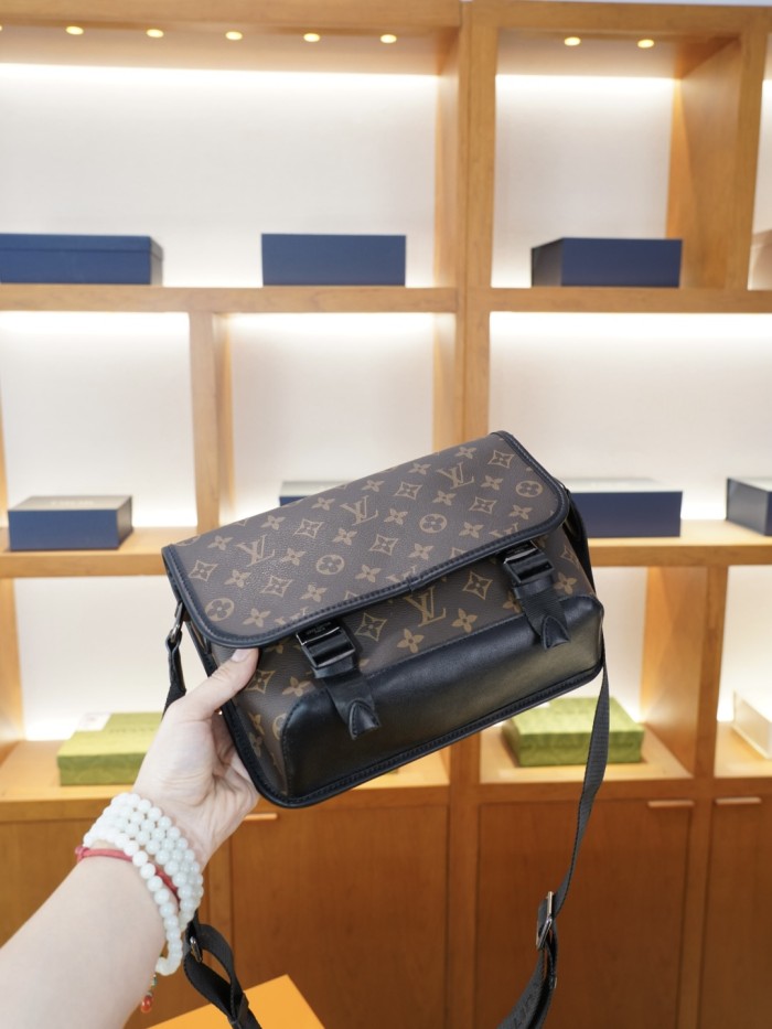 完売必至 ★ ルイヴィトン ショルダーバッグ 偽物