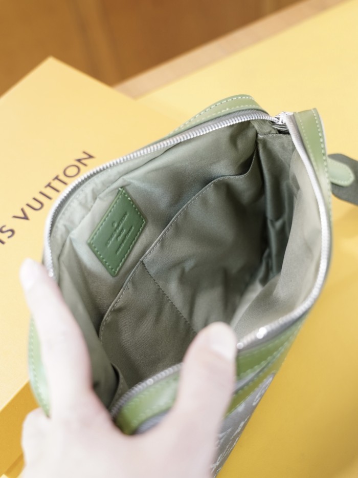 日本未入荷 ルイヴィトン ショルダーバッグ スーパーコピー