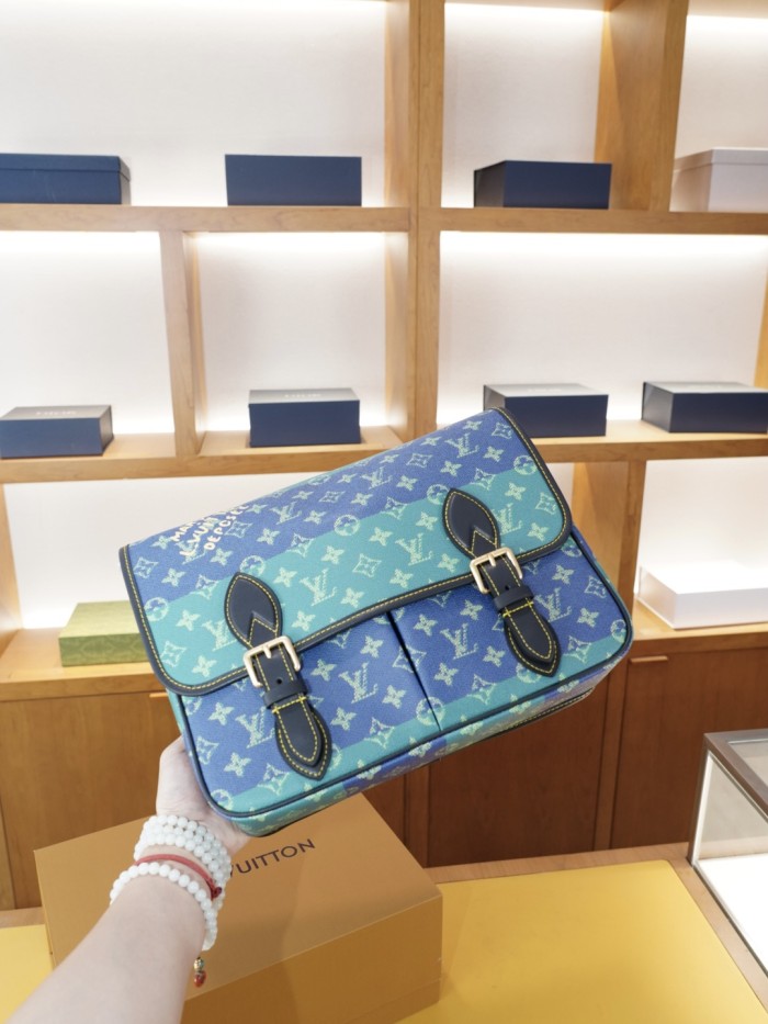 完売必至 ルイヴィトン ショルダーバッグ 偽物