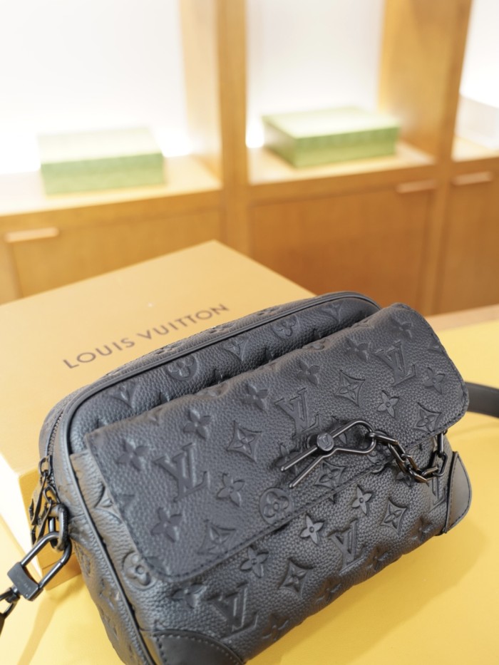 【大特価】ルイヴィトン ショルダーバッグ 偽物