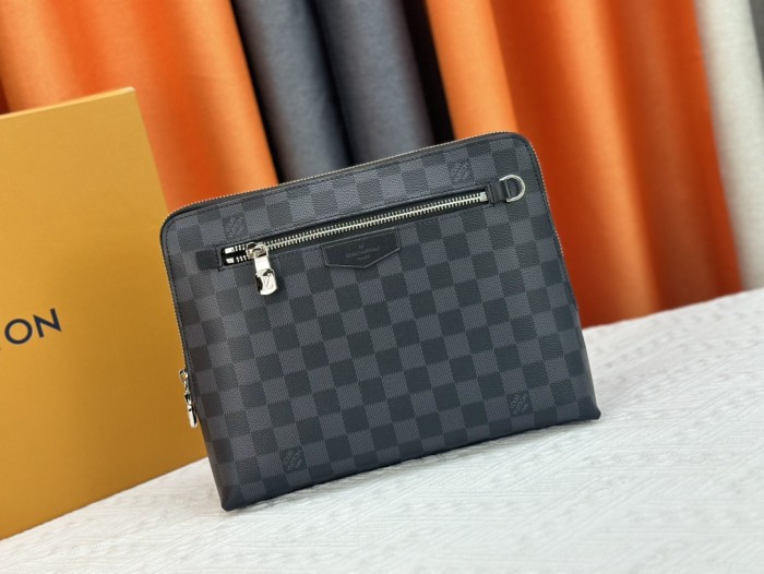 完売前に！ルイヴィトン クラッチバッグ スーパーコピー